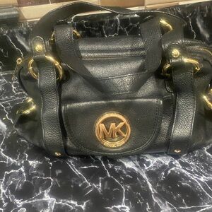 Michael Kors Y2K Vintage Black Leather Handbag no call outs